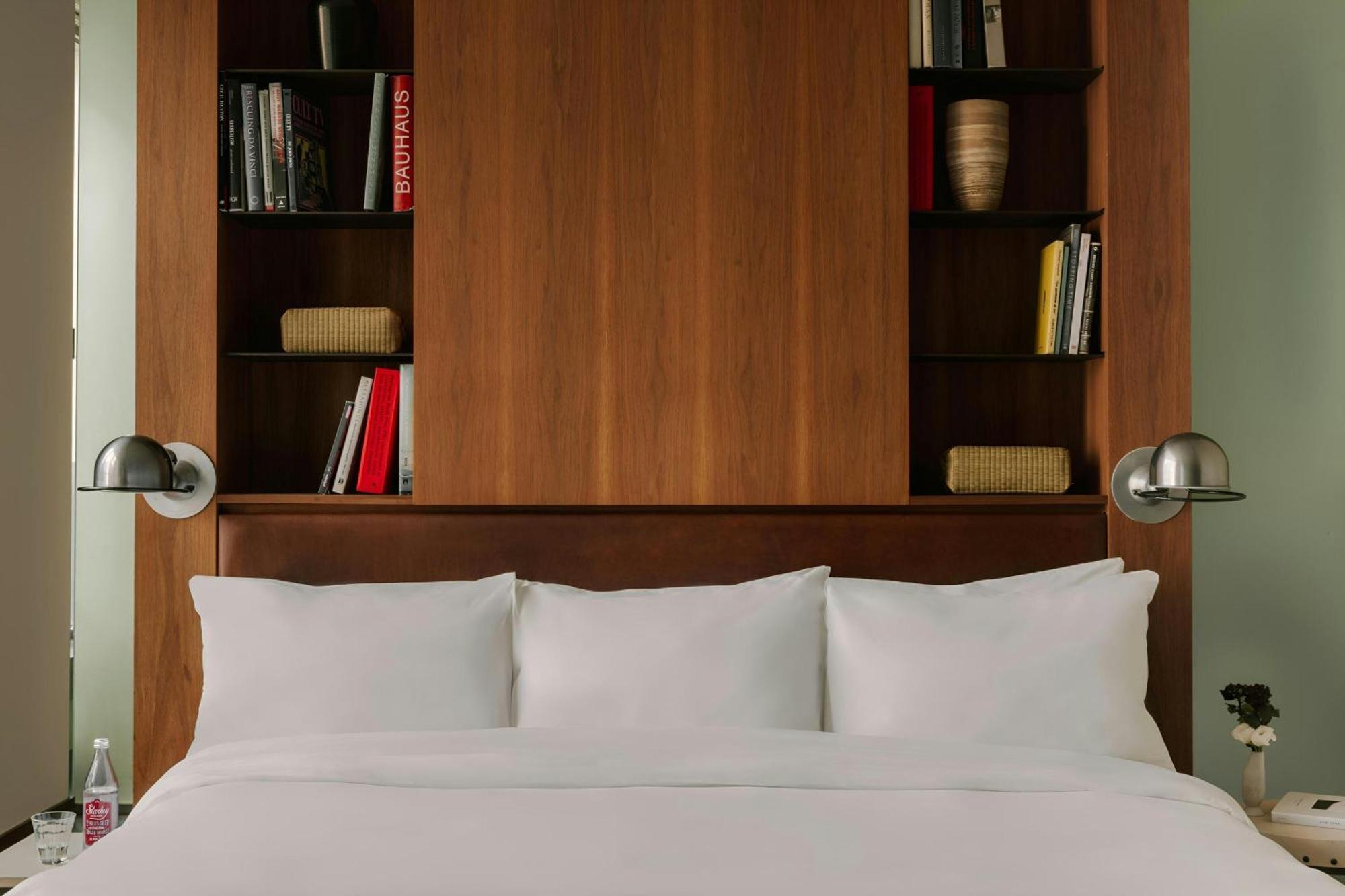 Hotel Sonder Chambers 4*